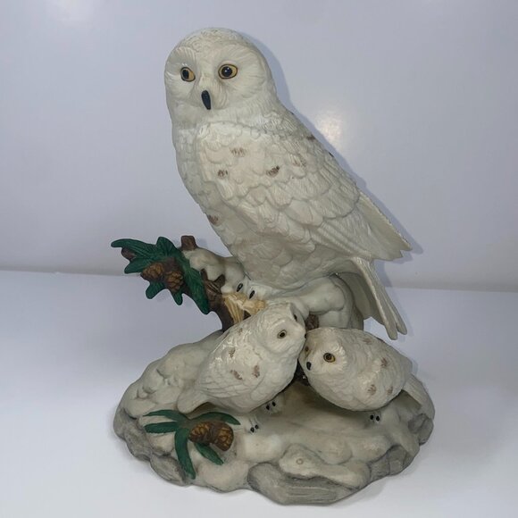Vintage Giftcraft Owl Statue 6 Inches Tall - Picture 1 of 7